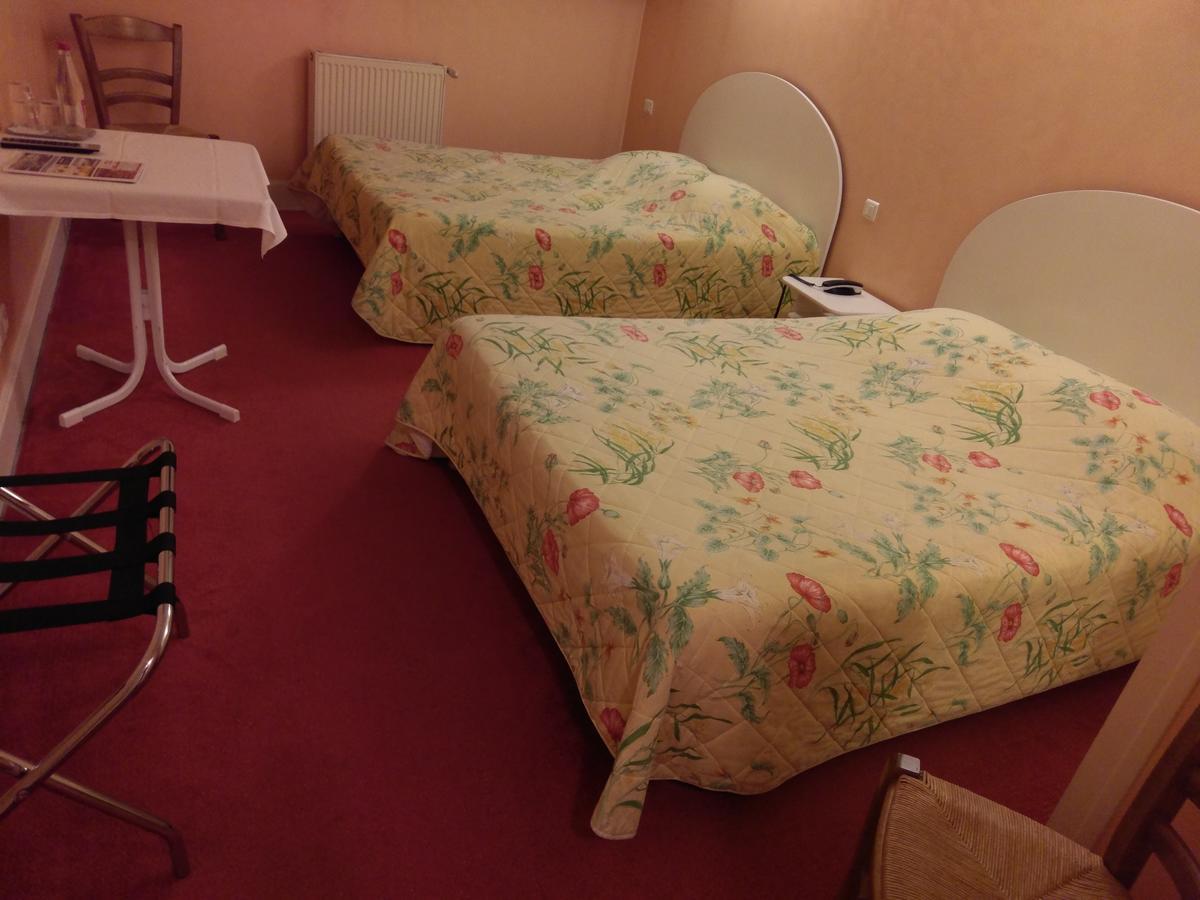 Logis De L'Europe Restaurant Le Cepage Hotel Corbigny Екстериор снимка