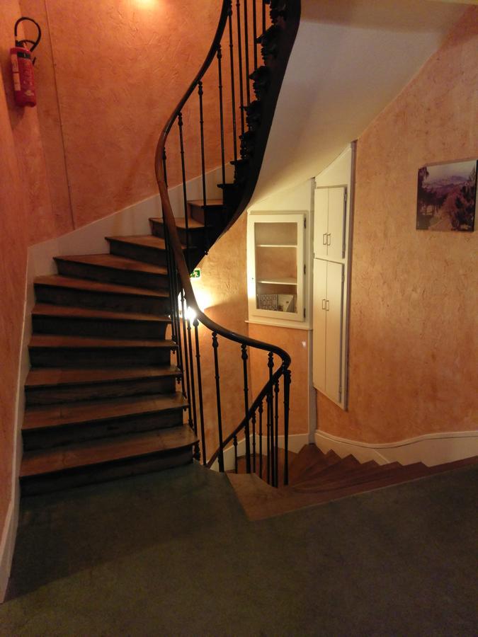 Logis De L'Europe Restaurant Le Cepage Hotel Corbigny Екстериор снимка
