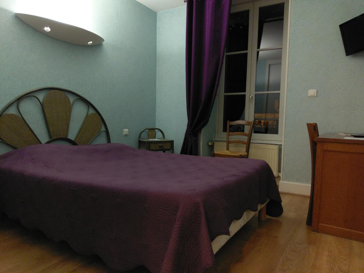 Logis De L'Europe Restaurant Le Cepage Hotel Corbigny Екстериор снимка